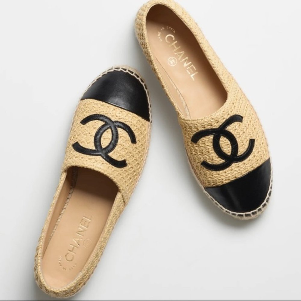 CHANEL Espadrilles
